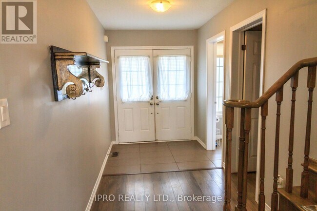 Building Photo - 8309 Tulip Tree Dr