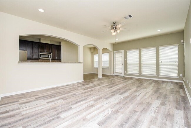 Foto del edificio - 8908 Clovermist Dr