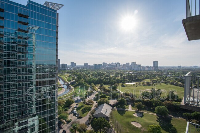 Foto del edificio - 5925 Almeda Rd