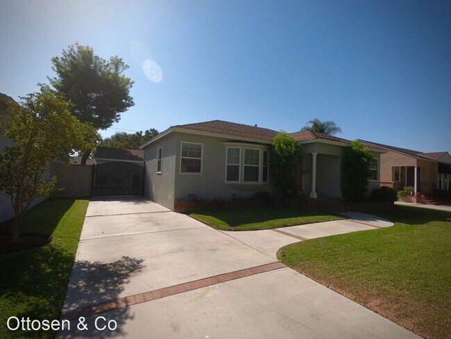 Building Photo - 4 br, 2 bath House - 212 W ATARA ST