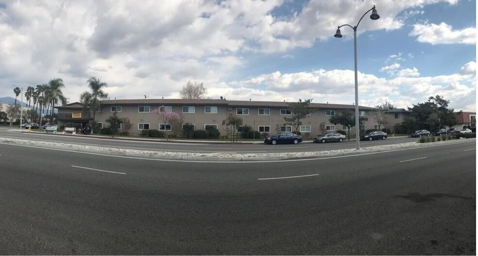 Primary Photo - 6644 Rosemead Blvd