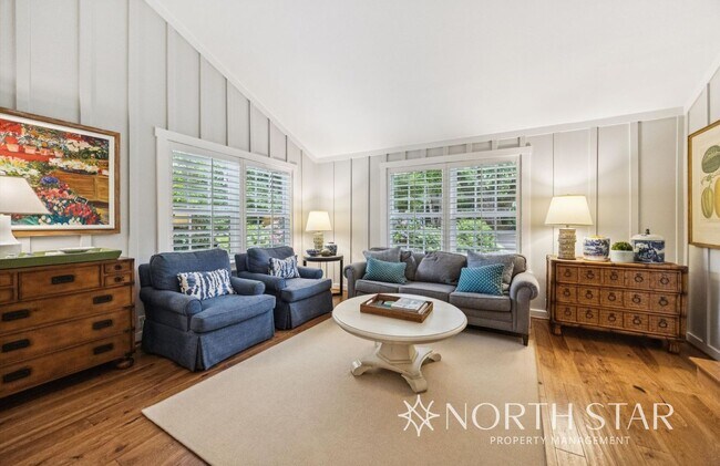Building Photo - Charming 4-Bedroom Cottage in the Heart of First Addition