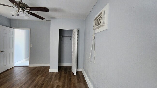 Foto del edificio - 2205 Calexico Way S