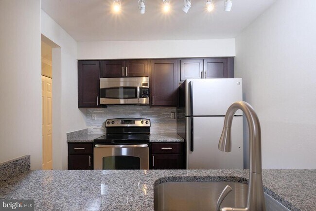 Foto del edificio - 1109 Castle Harbor Way