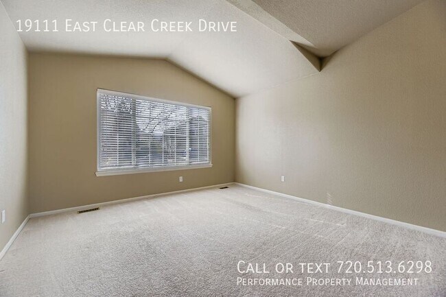 Foto del edificio - 19111 E Clear Creek Dr