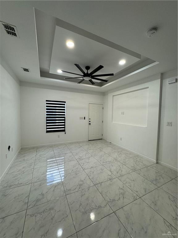 Foto del edificio - 912 N Woodson Ave