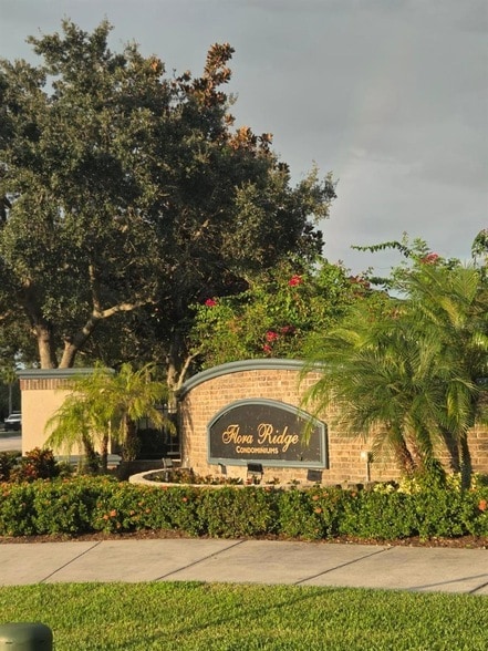 Building Photo - 3351 Whitestone Cir
