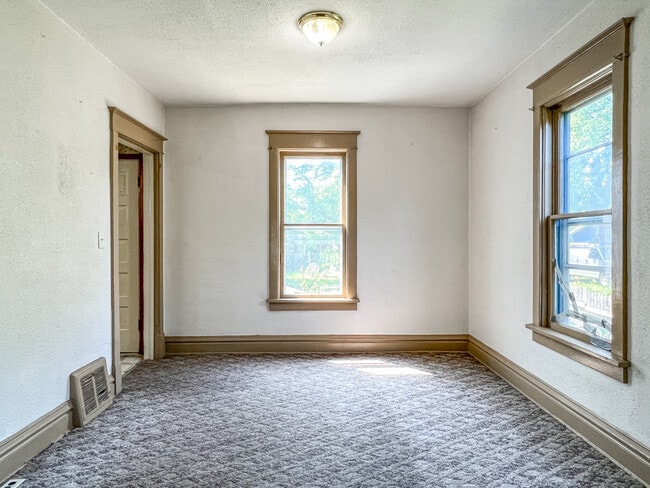 Building Photo - 1819 Fitch Ave