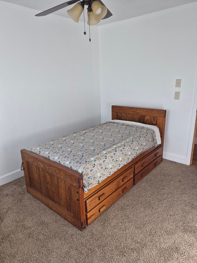 Foto del edificio - 2406 Walker Rd