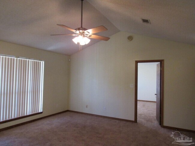 Foto del edificio - 10113 Peppertree Ct
