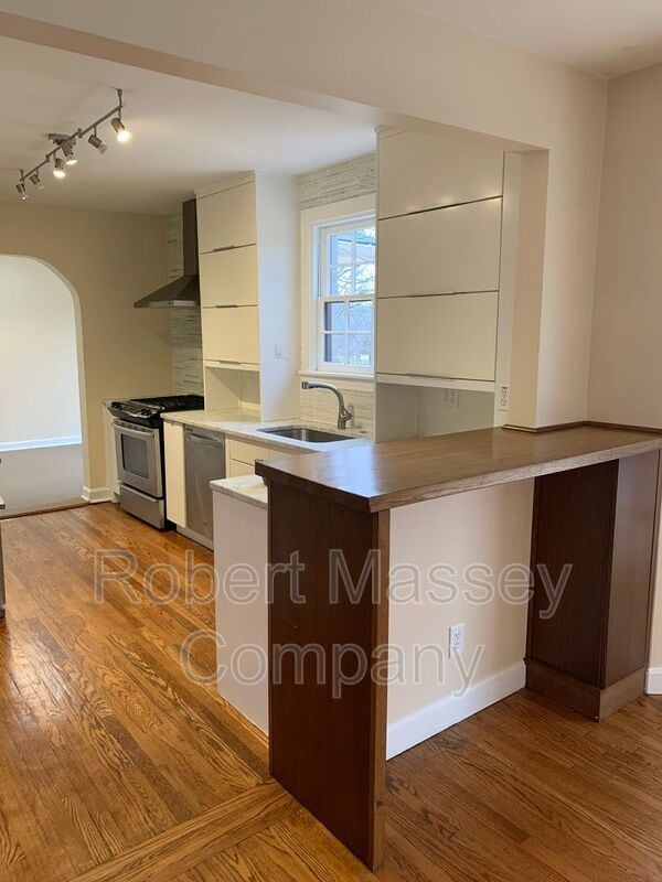 Foto del edificio - 2546 Woodcreek Rd