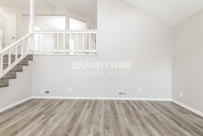 Foto del edificio - Elevate Your Lifestyle! 3BED 2BATH – Tour ...