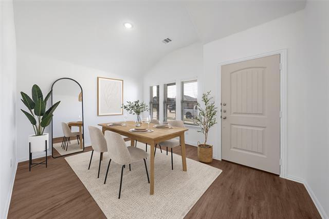 Foto del edificio - 321 Woodlands Blvd