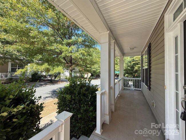 Foto del edificio - 17326 Caldwell Track Dr