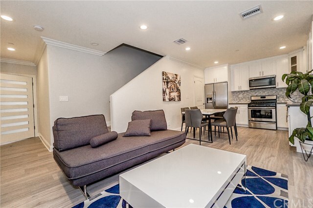 Foto del edificio - 7209 S La Cienega Blvd