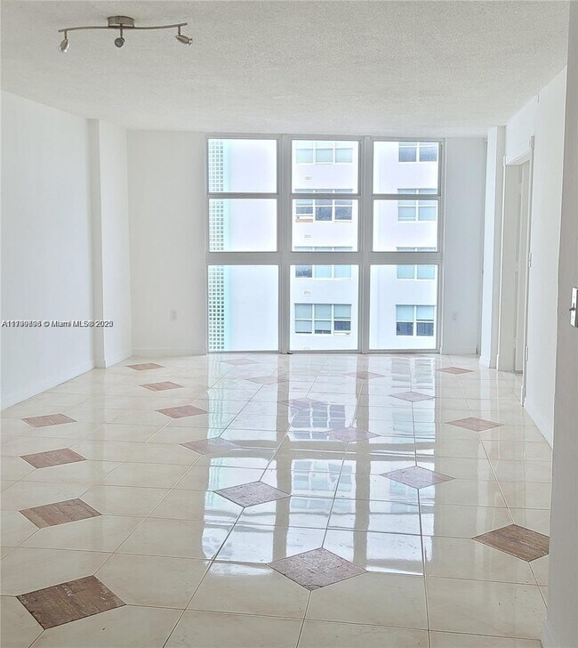 Foto del edificio - 1228 West Ave