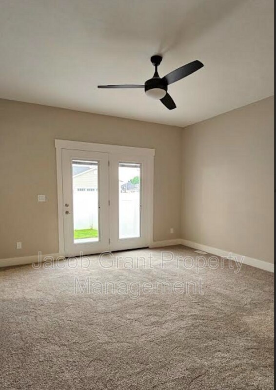 Foto del edificio - 1930 Autumn Ln