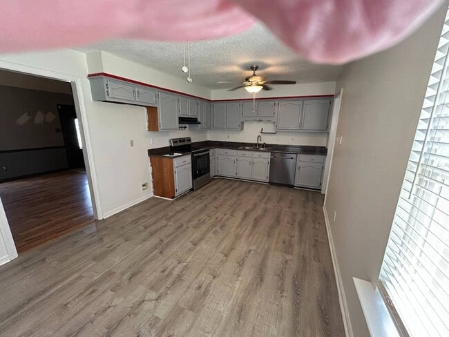 Foto del edificio - 6823 Northknoll Cove