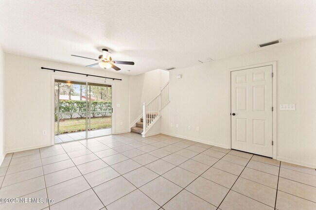 Foto del edificio - 8550 Argyle Business Loop