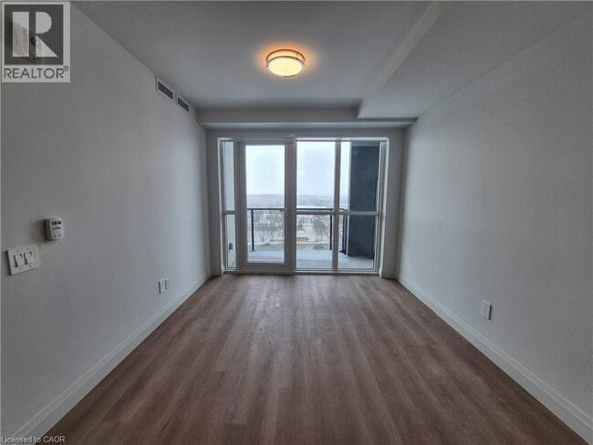 Building Photo - 1333 Weber St E