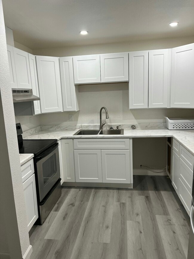 Building Photo - 8574 German Dr