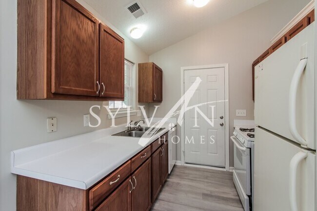 Foto del edificio - Cozy 3 BD 2 BA Home