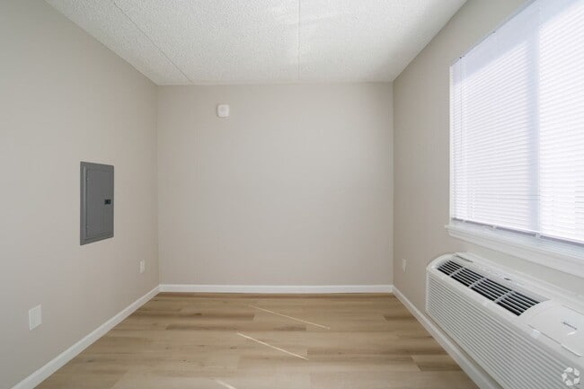 Interior Photo - Harbor Apartments