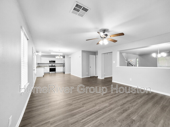 Foto del edificio - 907 Chad Ln