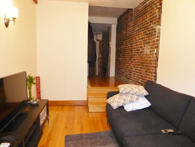Foto del edificio - 61 Anderson St
