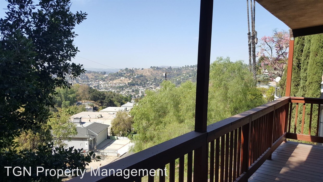 Primary Photo - 857 Montecito Dr