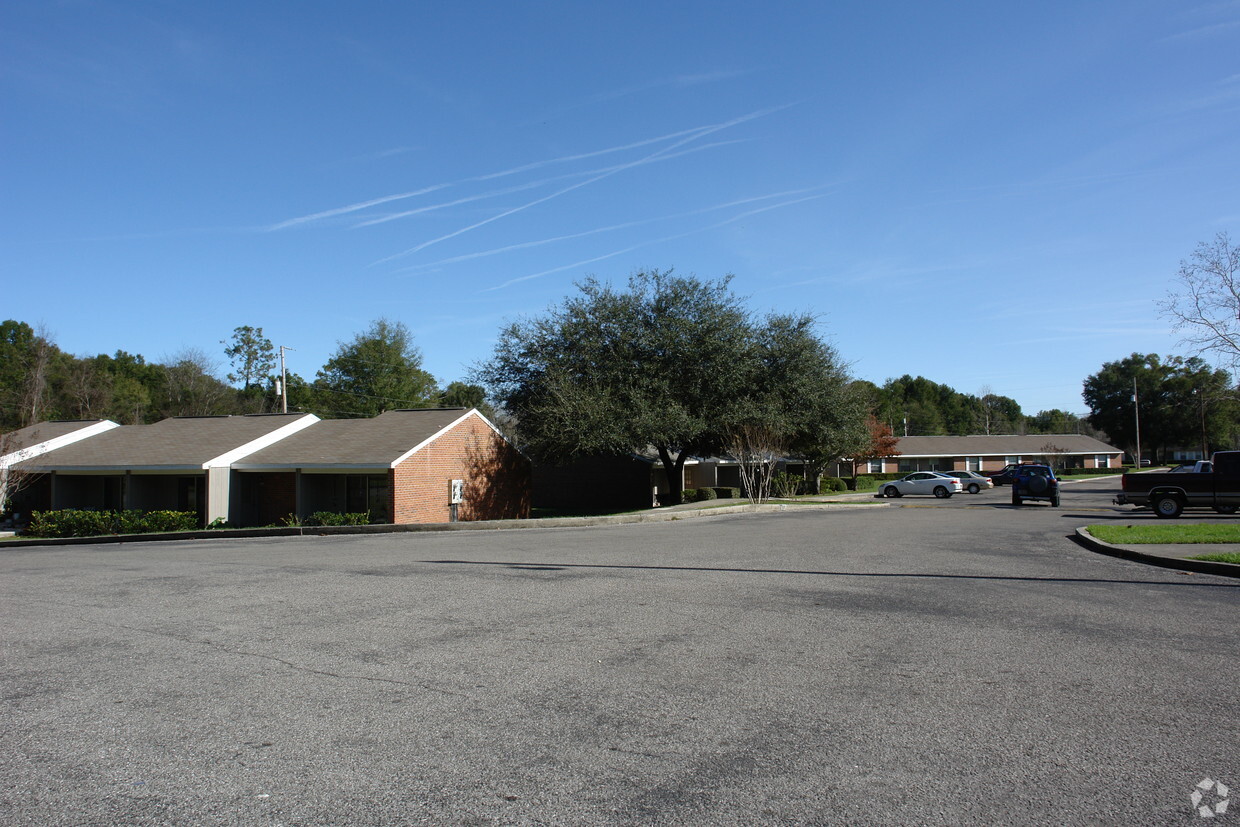 Building Photo - Alachua Apartments