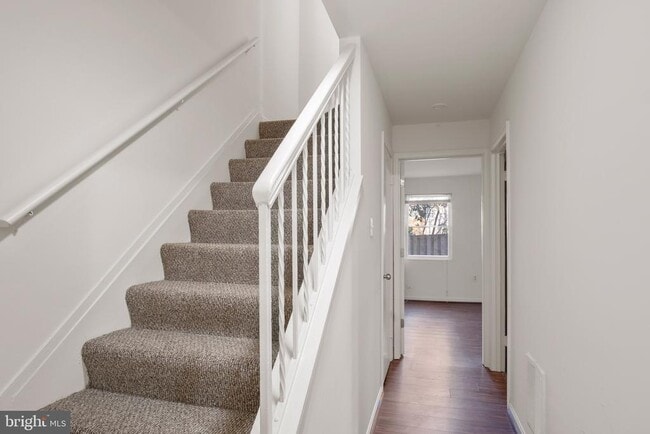 Foto del edificio - 10450 Armstrong St