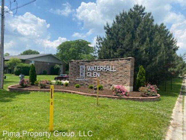 Building Photo - 3 br, 2 bath House - 16W625 Mockingbird Un...