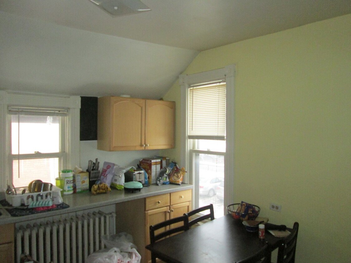 Foto principal - 1425 6th St SE