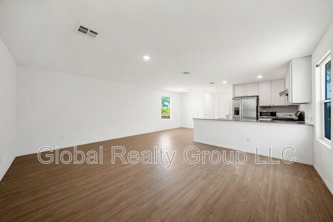 Foto del edificio - 14522 Source Cir