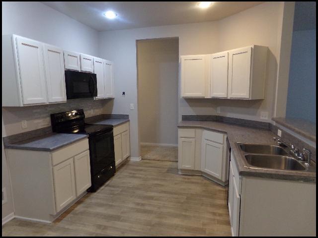 Foto del edificio - 53 Laney Lp