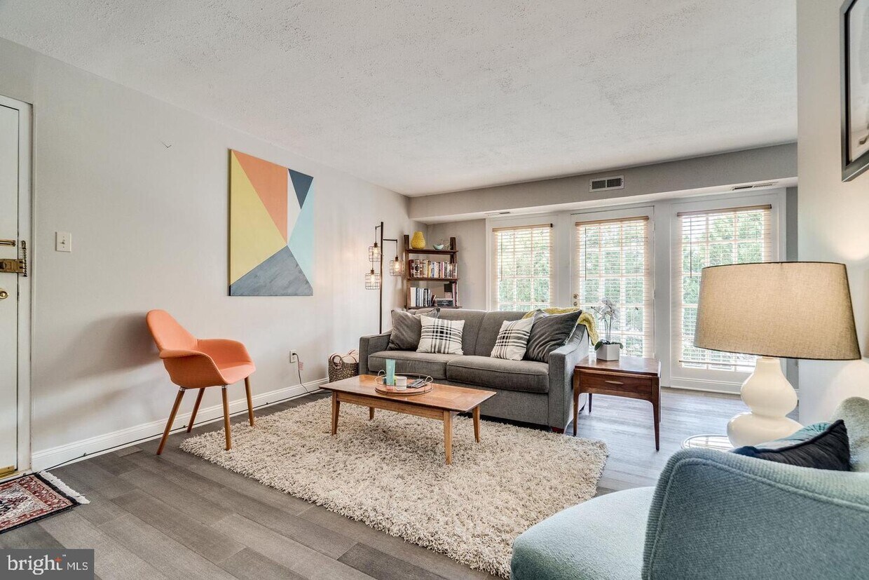 Foto principal - 12703 Gordon Blvd