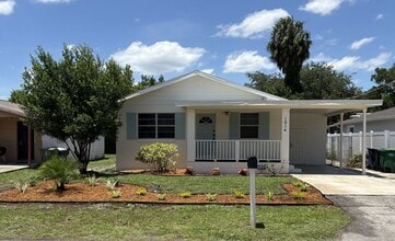 Building Photo - 1014 E Okaloosa Ave