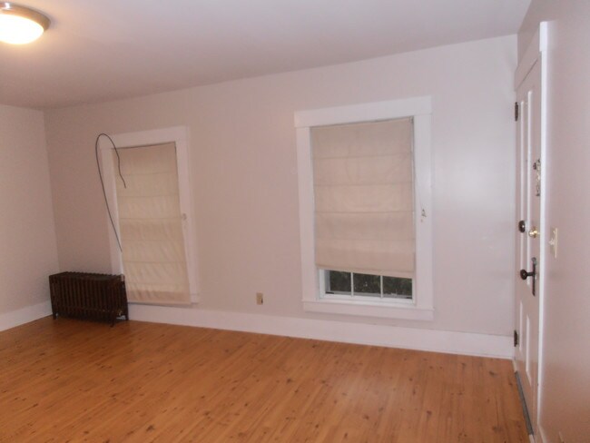 Building Photo - 50 Main St