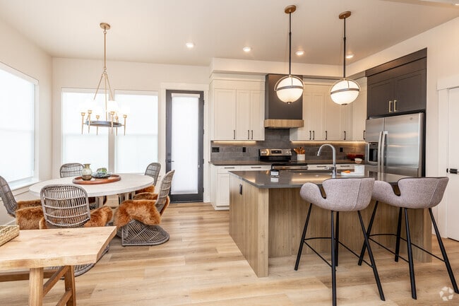 3BR, 2BA - C3/1,240 SF - The Cottages