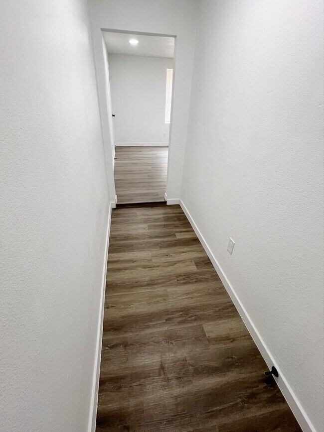 Pasillo de entrada - 1425 Little St