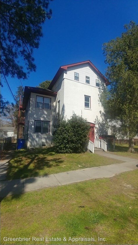Primary Photo - 1818 St Denis Ave