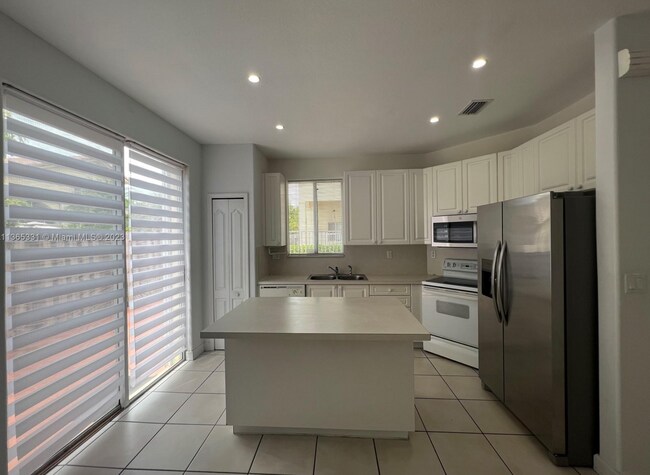 Building Photo - 11316 NW 54th Ter