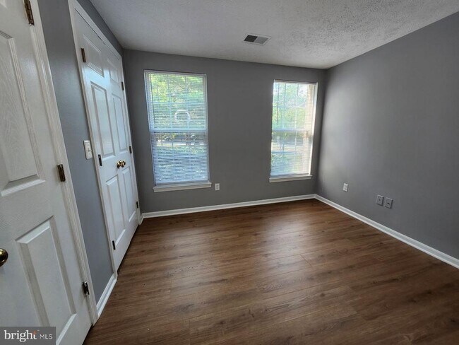 Foto del edificio - 12236 Ladymeade Ct