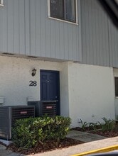 Building Photo - 3600 SW 19th Ave