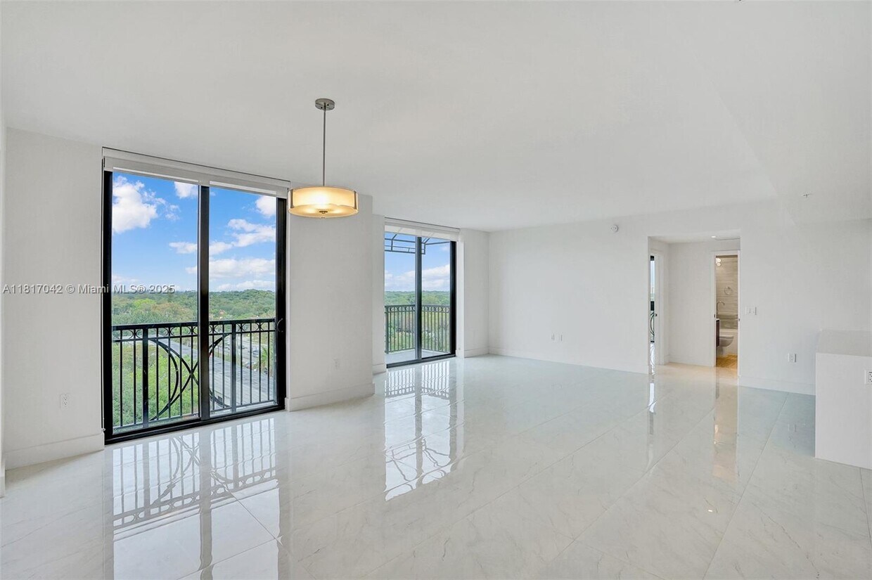 Foto principal - 301 Altara Ave