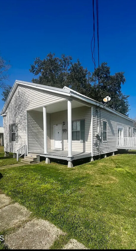 Foto principal - 1520 Darce St