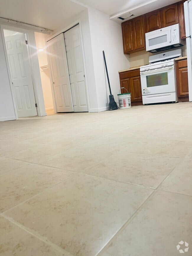 Canarsie Apartments under 1,650 Brooklyn, NY 1 Rentals