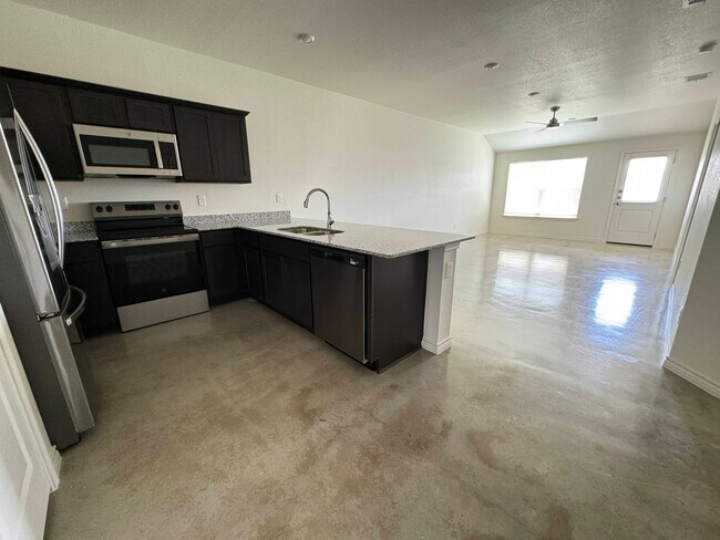 Building Photo - 1257 Lehmann Dr