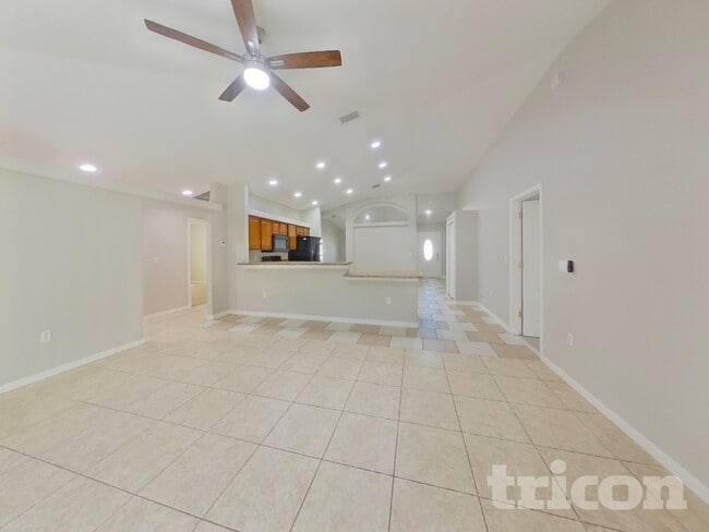 Building Photo - 1181 Creekview Ct